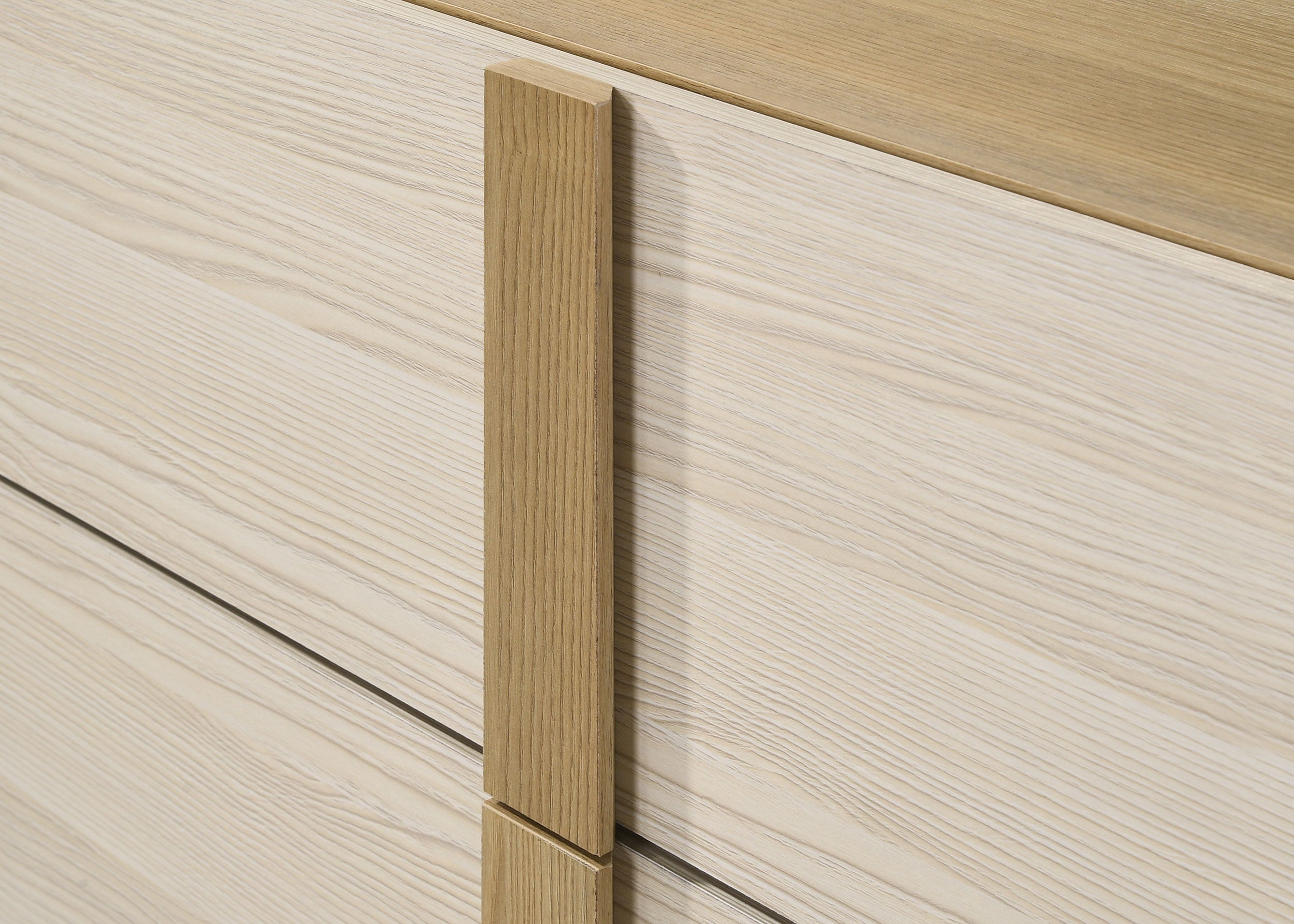 Ensemble de chambre à coucher Hyland 5 pièces avec lit king size oriental, naturel